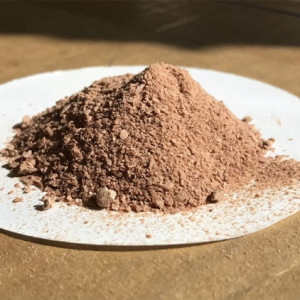 ۱۸- پودر پر مرغی در جیره مرغ بومی و محلی