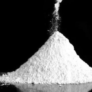 ۲۷- منابع کلسیم و فسفر در جیره غذایی مرغ بومی